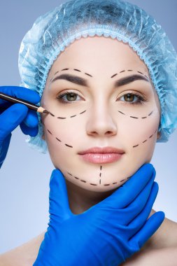 Hastanın yüz delikli çizgiler