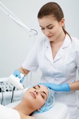 Yüz için Brossage prosedürü