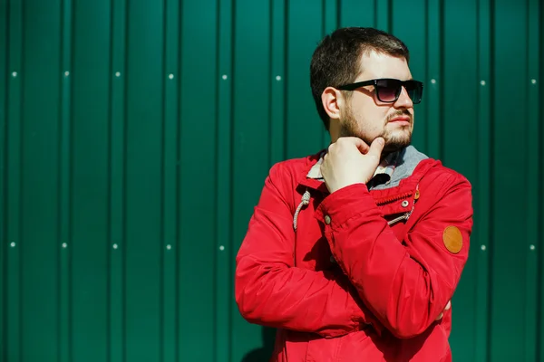 Hombre, en las gafas, mirando a un lado —  Fotos de Stock