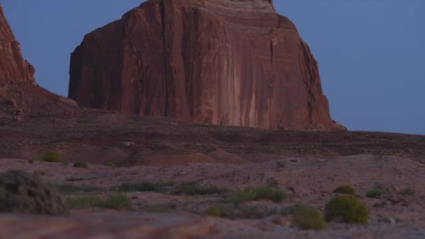 Paisaje del desierto al atardecer — Vídeos de Stock