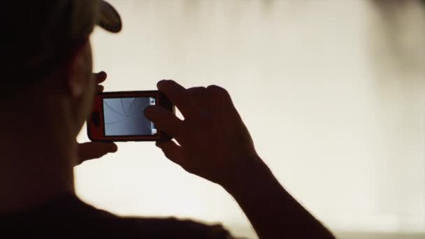 Person Videoaufzeichnung Brunnen — Stockvideo