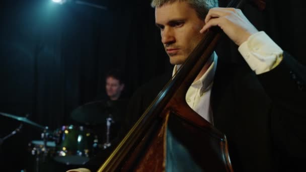 Musician playing cello — Stock Video