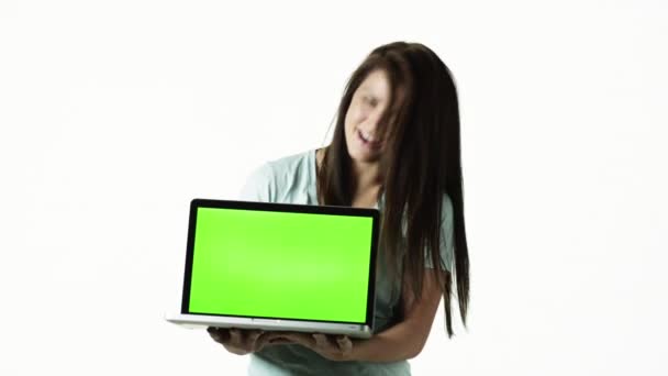 Young woman holding laptop — Stock Video