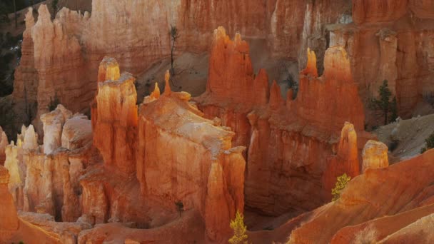 Rotsformaties in bryce canyon — Stockvideo