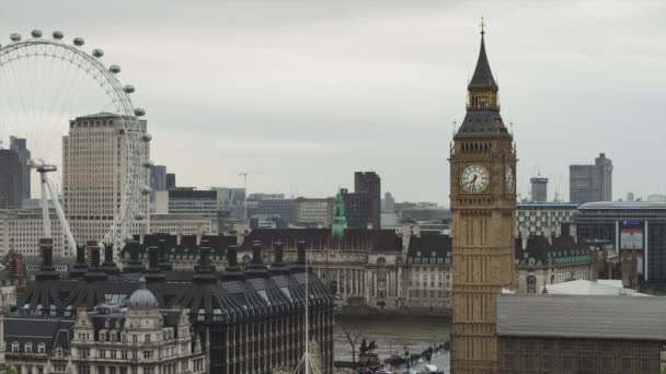 London med Big Ben och London Eye — Stockvideo