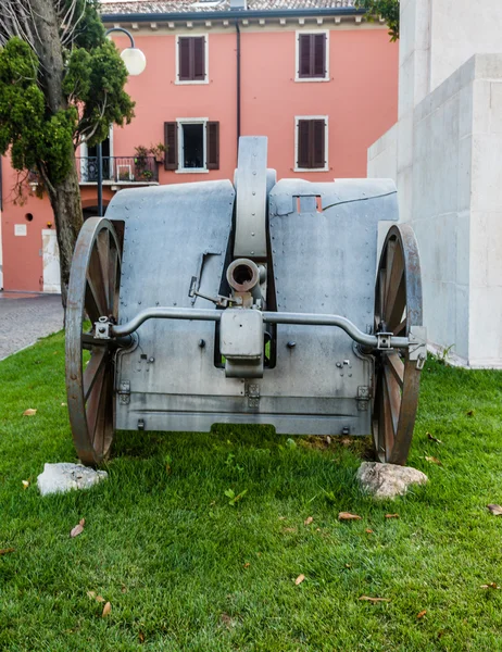 Desenzano şehir Lake Garda üzerinde yer