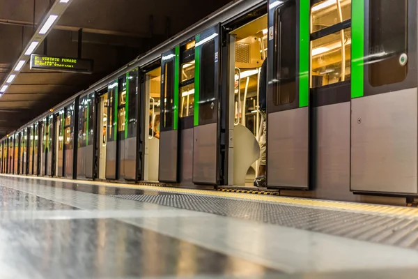 Train in the subway in milan — Stock Photo, Image