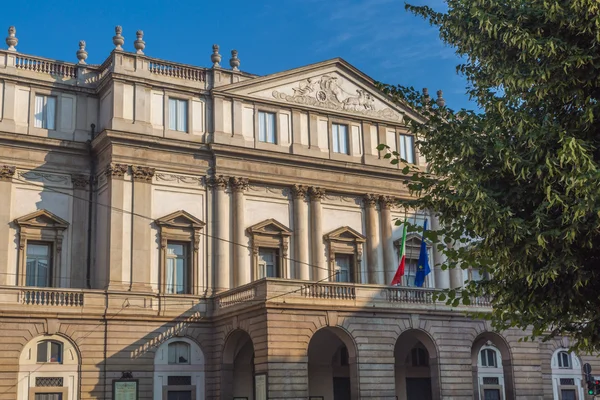Dış görünümden Milan ölçeğini