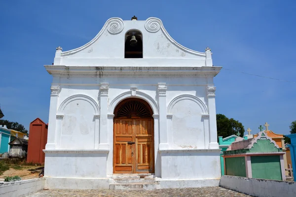 Chichicastenango Gustemala Abril 2016 Cementerio Chichicastenango Donde Familiares Pintan Lápida —  Fotos de Stock