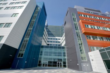 Montreal Canada 04 29 2016: New Mcgill Üniversitesi Sağlık Merkezi (Muhc) ve küçültücüler hastanesi bir eğitim ve devlet hastaneleri ağı