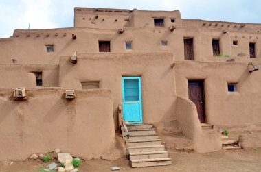 And 'lardaki eski tarihi binalar