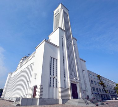 Kaunas Lithuania 09 18 2015: Kaunas, Litvanya bir anıtsal Roma Katolik Kilisesi İsa'nın diriliş kilisesidir. Kilisenin 2004 yılında kutsandı ve 2005 yılında nihayet tamamlanmıştır.