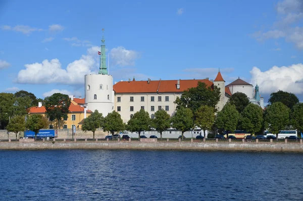 Alte Europäische Stadt Der Flussküste — Stockfoto