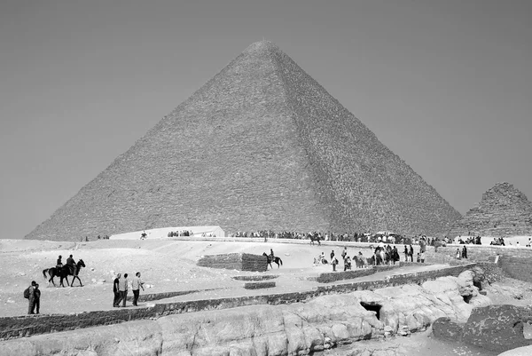 Cairo Egypte 2010 Bezoeker Voor Grote Piramide Het Aantal Toeristen — Stockfoto