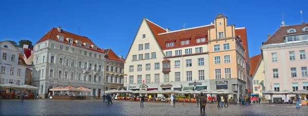 Tallinn Estonia 2015 Beautiful Colorful Buildings Town Hall Square Old — Stock Photo, Image