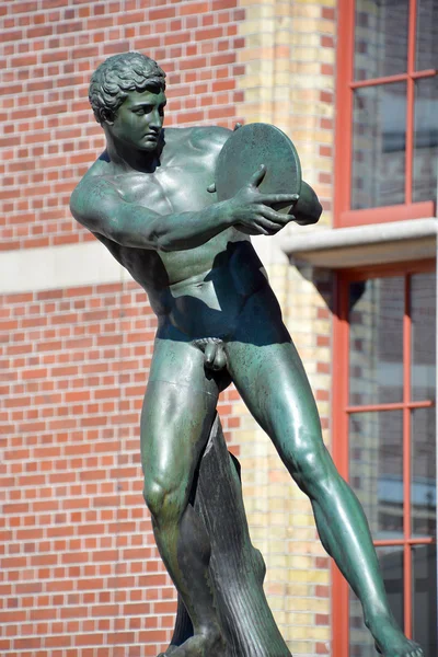 Amsterdam Netherlands 2015 Bronze Statue Discus Thrower Founded 1900 Compagnie — Stock Photo, Image