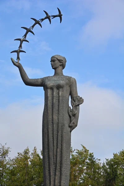 Vilnius Lithuania 2015 Sculpture First Swallows Pirmosios Kregzdes Designed Lithuanian — 图库照片