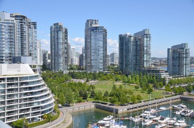 Vancouver Bc Canada 27 Haziran 2015: Vancouver 'ın merkezindeki Vancouver şehri. Ticari, ticari, kültürel, finans, hükümet ve eğlence merkezidir.