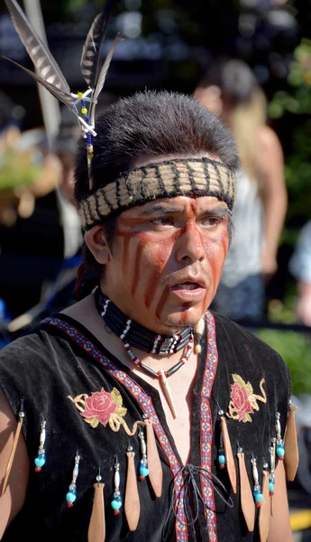 Victoria Canada Haziran 2015 Geleneksel Kostümlü Yerli Adam Deki Ilk — Stok fotoğraf