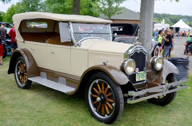 Granby Quebec Kanada 29 Temmuz 2013: Eski otomobil fuarı