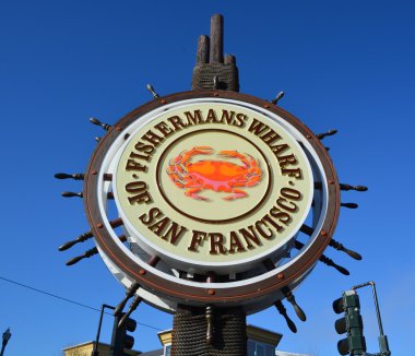 San Francisco Ca Usa 15 Nisan: Ünlü Balıkçı İskelesi tabelası. Balıkçı İskelesi, Kaliforniya 'da popüler bir turizm merkezidir..