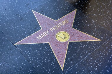 HOLYWOOD CA USA APRIL 13 2015: Walk of Fame star of Mary Pickford (8 Nisan 1892 - 29 Mayıs 1979), Kanadalı-Amerikalı sinema oyuncusu..