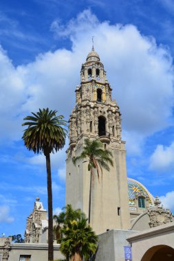 San Diego, California - 18 Aralık 2013 'te San Diego, Kaliforniya' daki Balboa Park 'ta San Diego İnsan Müzesi' nde görüldü. Kaliforniya Quadrangle 'ın tarihi binalarında yer almaktadır..