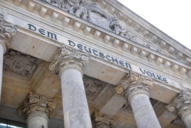 Alman İmparatorluğu Parlamento Binası 'nın Reichstag Kubbesi' nde. 1894 yılında açıldı ve ciddi hasar gördüğü 1933 yılına kadar parlamentoyu barındırdı. 16 Mayıs 2011, Berlin, Almanya 