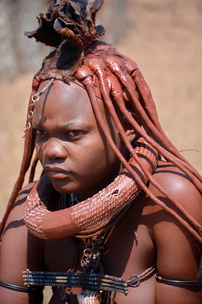 Khorixas Namibia October 2014 Unidentified Woman Himba Tribe Himba是2014年10月9日居住在纳米比亚北部西南非洲Kunene地区的土著民族 — 图库照片