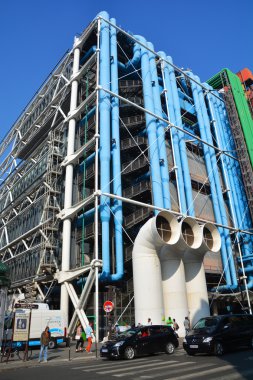 Paris, Fransa 20 Ekim 2014: Centre Georges Pompidou, Paris, Fransa. 1977 'de tamamlanan postmodern yapı Paris' in en tanınmış yapılarından biridir.. 