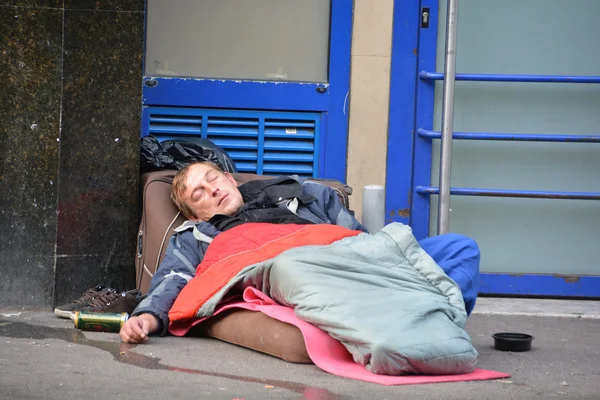París Francia Octubre Homeless Man Heart Downtown Paris Octubre 2014 — Foto de Stock