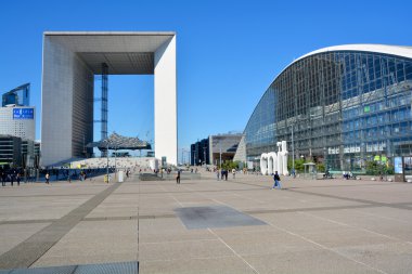 Paris Fransa 19 Ekim: Paris 'in La Defence iş bölgesinde Büyük Kemer. 19 Ekim 2014, Fransa.