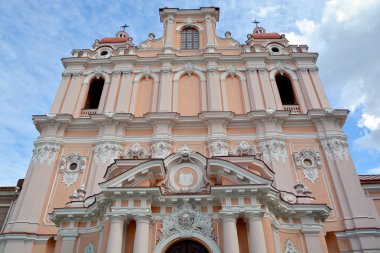 Vilnius Litvanya 13 Eylül 2015 tarihinde St. Casimir Kilisesi Vilnius 'un eski kasabasında, Vilnius belediye binasına yakın bir Roma Katolik kilisesidir. Vilnius 'un ilk ve en eski barok kilisesidir.