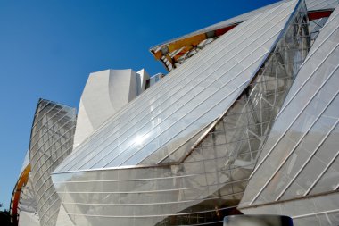 Paris Fransa 19 Ekim: Louis Vuitton Vakfı 2006 yılında kuruldu, bir sanat müzesi ve kültür merkezi. 143 milyon dolarlık müze yakın tarihte 19 Ekim 2014 'te Paris' te tamamlandı.