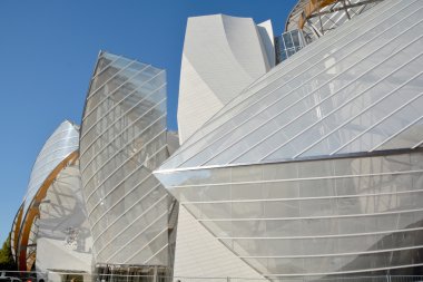 Paris Fransa 19 Ekim: Louis Vuitton Vakfı 2006 yılında kuruldu, bir sanat müzesi ve kültür merkezi. 143 milyon dolarlık müze yakın tarihte 19 Ekim 2014 'te Paris' te tamamlandı.