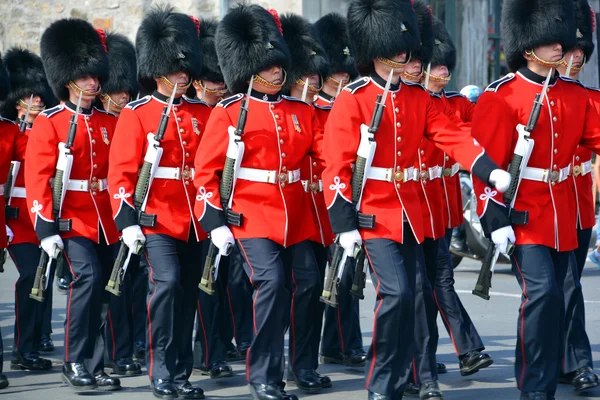 Montreal Canada Septiembre Desfile Soldados Del Regimiento Real Coloquialmente Van — Foto de Stock