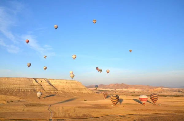 Goreme Turkey Oktober Kapadokya Üzerinde Uçan Sıcak Hava Balonu Ekim — Stok fotoğraf