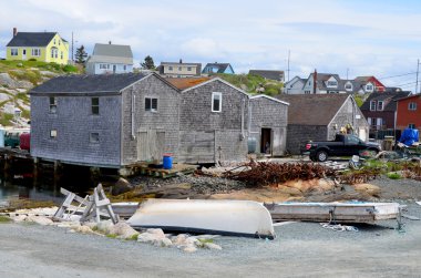 Peggy 's Cove Nova Scotia 6 Haziran: Peggy' s Cove 'daki tipik balıkçı kulübesi 6 Haziran 2014 tarihinde Nova Scotia' daki St. Margarets Körfezi 'nin doğu kıyısında yer alan küçük bir kırsal topluluk..