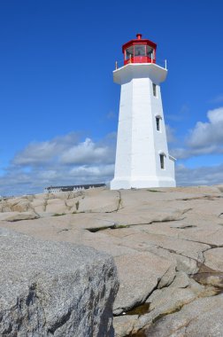 Peggy 's Cove Nova Scotia 6 Haziran: Peggy' s Cove deniz feneri, 6 Haziran 2014 tarihinde St. Margarets Körfezi 'nin doğu kıyısında yer alan küçük bir kırsal bölge..