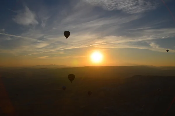 Goreme Turkey Oktober Kapadokya Üzerinde Uçan Sıcak Hava Balonu Ekim — Stok fotoğraf