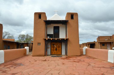Taos New Mexico 20 Nisan, St. Jerome Kilisesi San Geronimo Şapeli. 20 Nisan 2014 'te Taos Nm Usa' da. Aziz Jerome ya da San Geronimo, Pueblo 'nun koruyucu azizidir.. 
