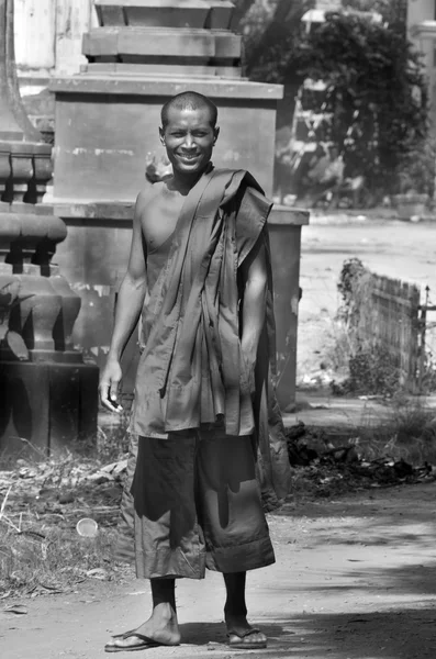 Siem Reap Cambodia Mars Munkar Framför Sitt Hem Siem Reap — Stockfoto