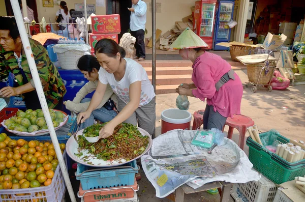 Luang Prabang Laos April People Sells Vegetables 2013 Luang Prabang — Stock Photo, Image