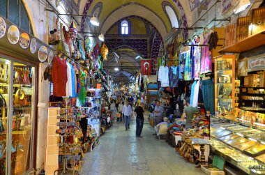 ISTANBUL ECTOBER 05, Grand Bazaar, 1200 'den fazla mağazası olan tarihteki en eski alışveriş merkezi olarak kabul edilmektedir. Ekim 05, 2013 İstanbul, Türkiye.