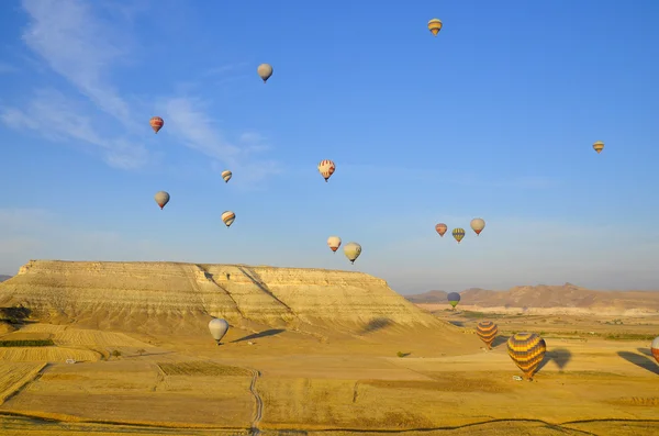 Goreme Turkey Oktober Kapadokya Üzerinde Uçan Sıcak Hava Balonu Ekim — Stok fotoğraf