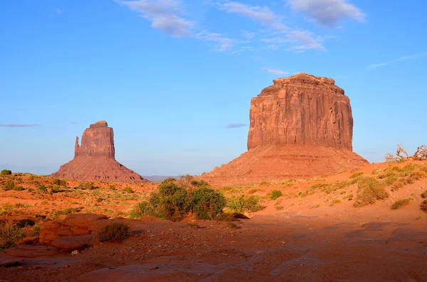 Monument Valley Una Región Meseta Colorado Caracterizada Por Racimo Vastos —  Fotos de Stock