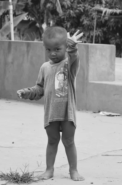Niedliches Kleines Afrikanisches Kind Winkt — Stockfoto