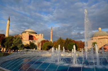 İSTANBUL SEPT. 30 Eylül 2013 'te İstanbul, Türkiye' de Ayasofya 'da. Ayasofya eski bir Ortodoks ataerkil bazilikası, sonra cami, şimdi de müze.