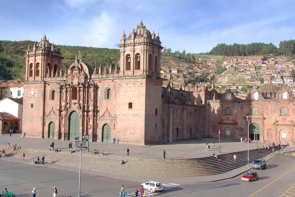2008年11月25日 圣多明各大教堂 Cathedral Santo Domingo 在秘鲁库斯科大楼 Cusco Peru Building 始建于1654年 — 图库照片