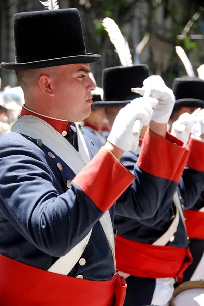 Buenos Areas Argentine November Jóvenes Identificados Con Disfraces Militares Desfile —  Fotos de Stock